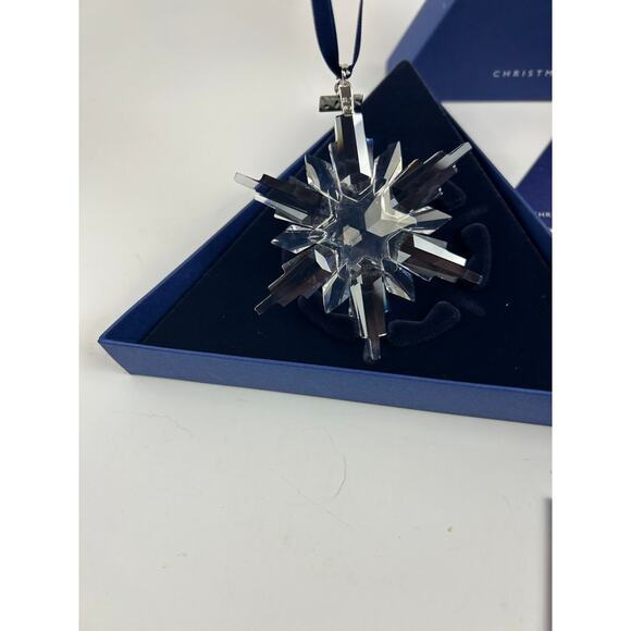 Swarovski 2006 Annual Christmas Ornament Snowflake Crystal #0837613 Box & Cert - Picture 6 of 8